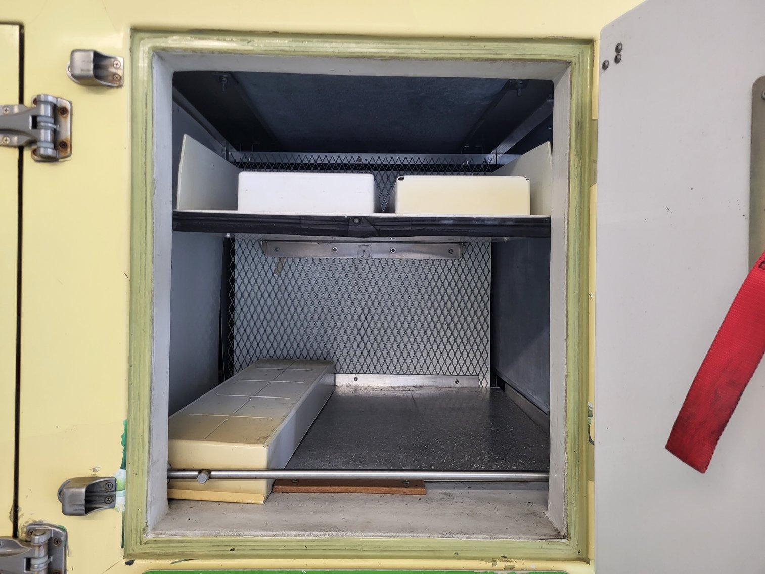 Image for 2017 Isuzu NPR-HD Delivery Truck