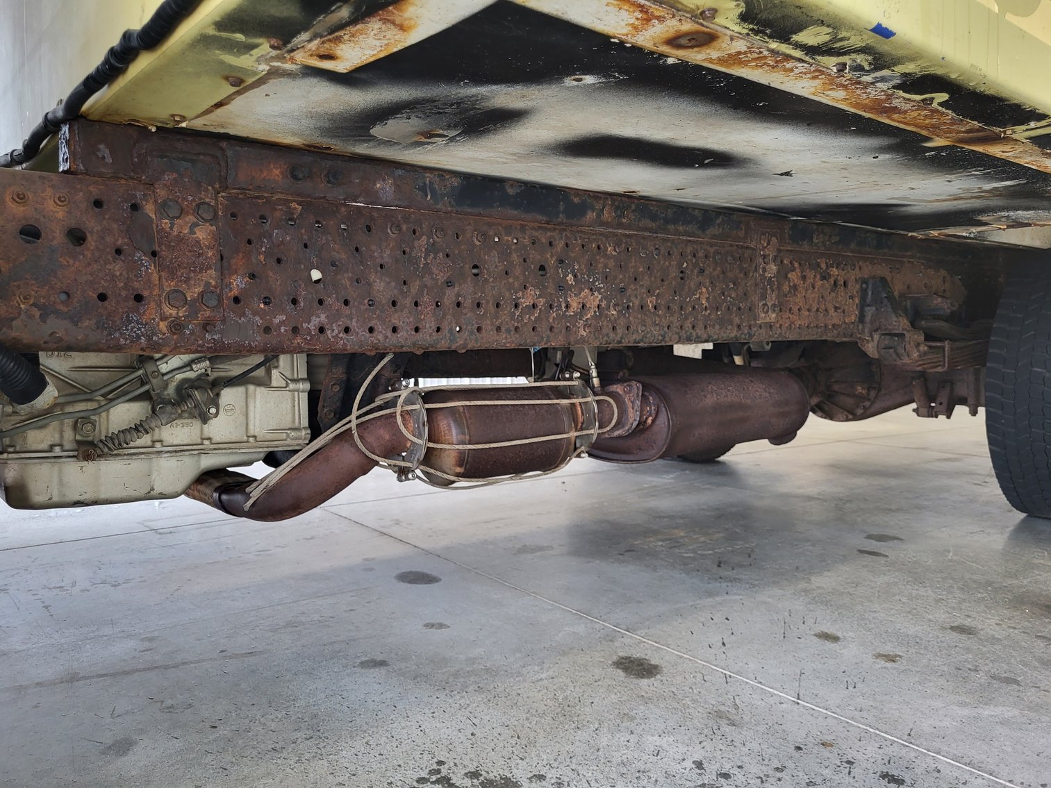 Image for 2017 Isuzu NPR-HD Delivery Truck