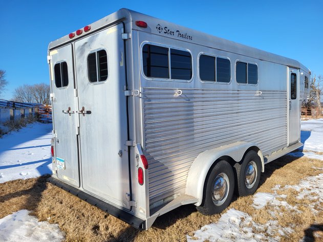 Image for 4-Star 3-horse trailer