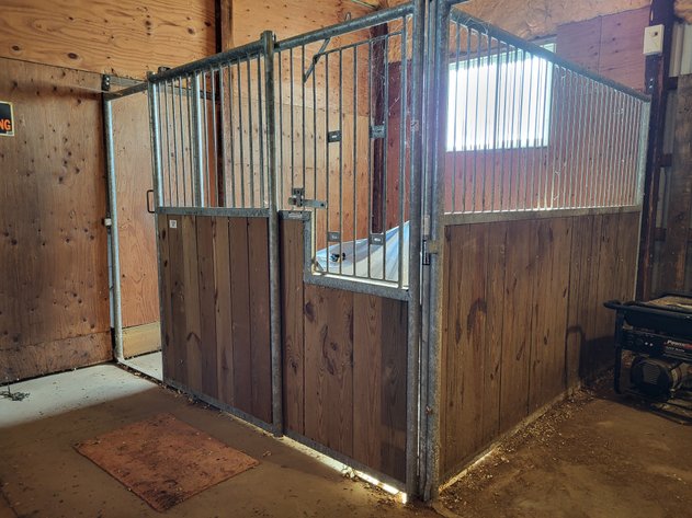 Image for Horseman's Choice box stall