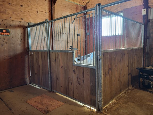 Image for Horseman's Choice box stall