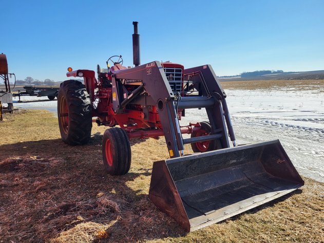 Image for Farmall 826 diesel tractor