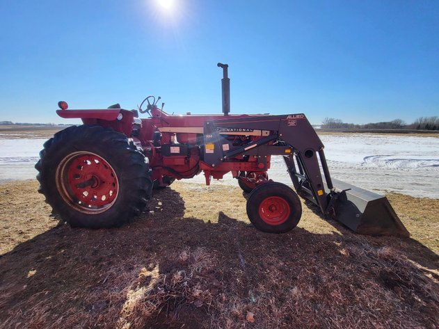 Image for Farmall 826 diesel tractor
