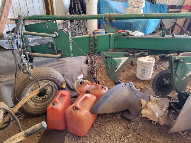 Image for Oliver 546 plow