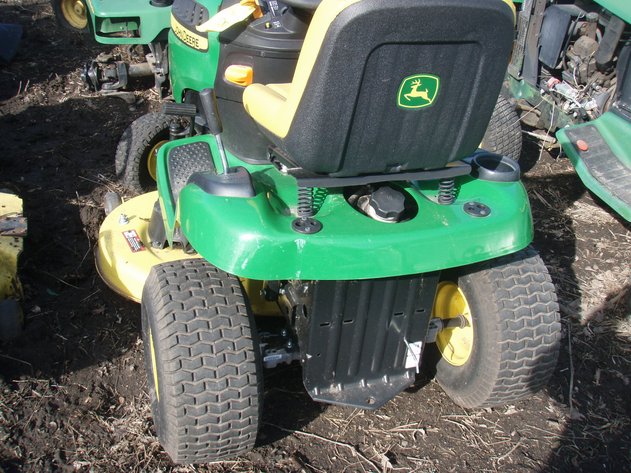 Image for John Deere D125 mower with deck
