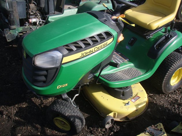 Image for John Deere D125 mower with deck