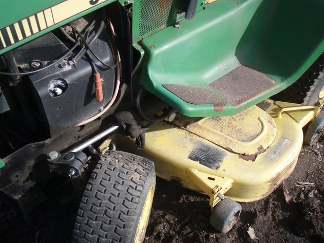 Image for John Deere 318 tractor with 50