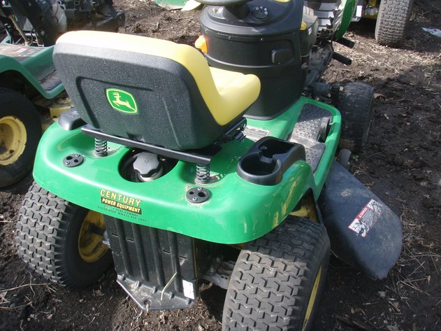Image for John Deere D110 mower with deck