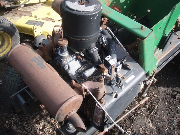 Image for John Deere 317 garden tractor for parts