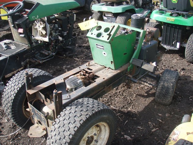 Image for John Deere 317 garden tractor for parts