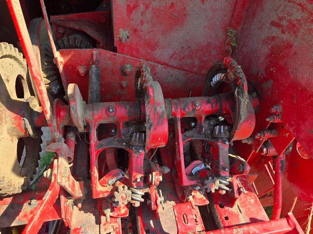 Image for New Holland 565 baler