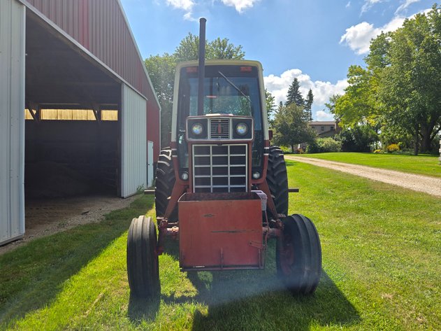Image for International 986 tractor