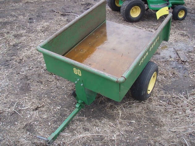 Image for John Deere model 80 cart in decent condition