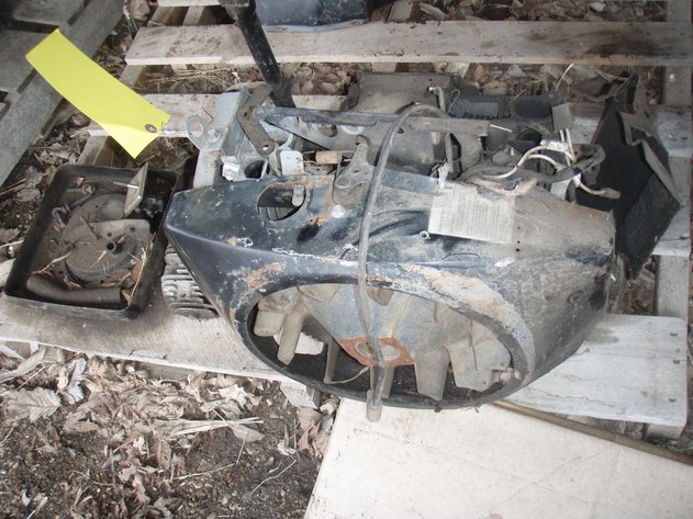 Image for Onan P218 engine from 318 John Deere