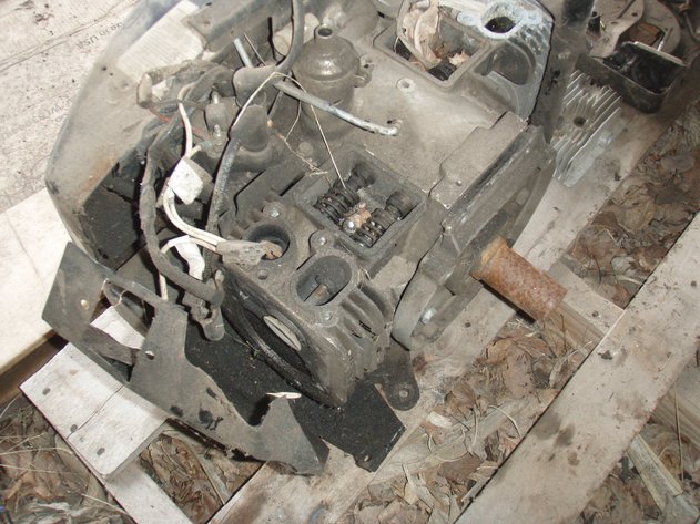 Image for Onan P218 engine from 318 John Deere