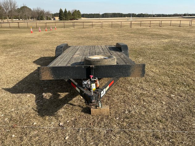 Image for 2003 Dressen Custom Trailers Flatbed Trailer