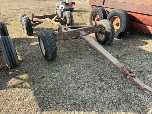 Image for Meyer's 12-ton tandem running gear