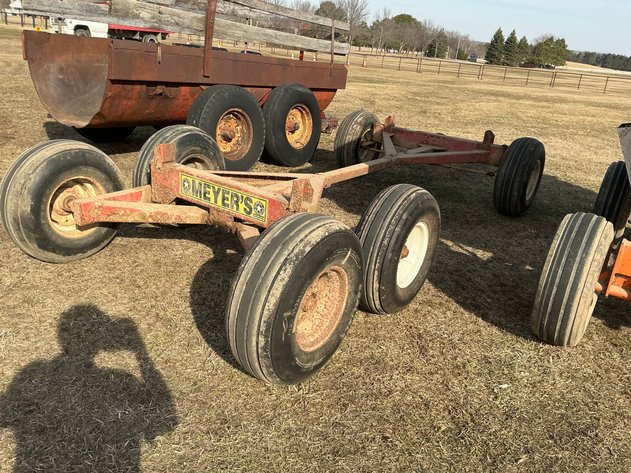 Image for Meyer's 12-ton tandem running gear