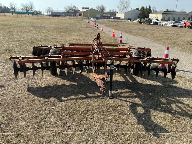 Image for Allis Chalmers 13' disk with cylinders