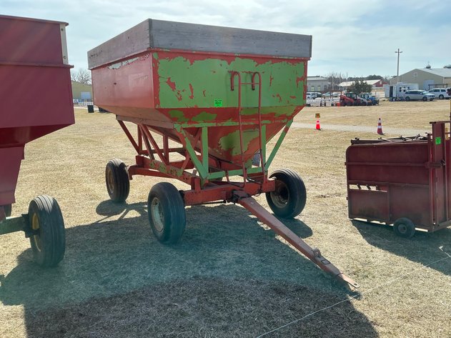 Image for Gravity box on Bradford 8-ton running gear