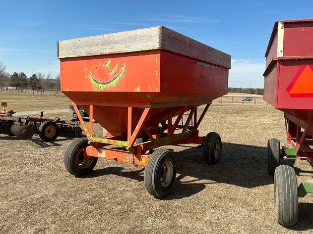 Image for Gravity box on Bradford 8-ton running gear