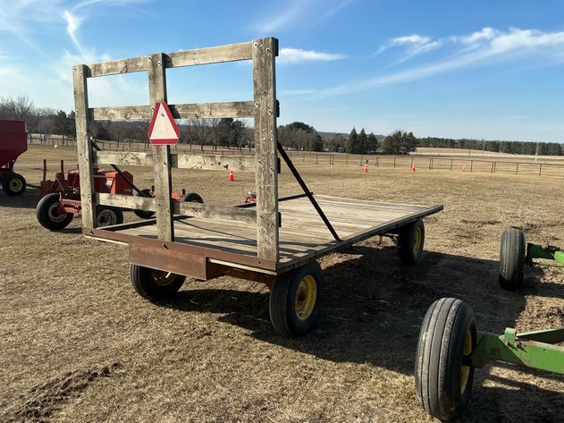 Image for 8'x15' hay rack on Lindsay running gear