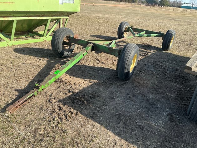 Image for John Deere 1065 running gear