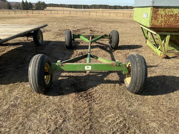 Image for John Deere 1065 running gear