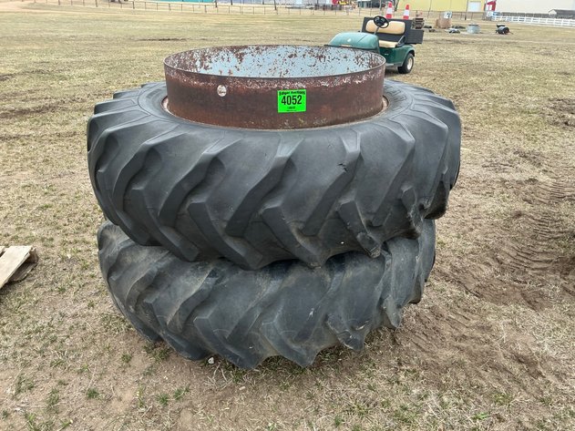 Image for Set of 18.4-38 band duals no hardware