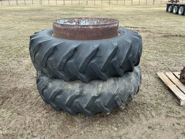 Image for Set of 18.4-38 band duals no hardware