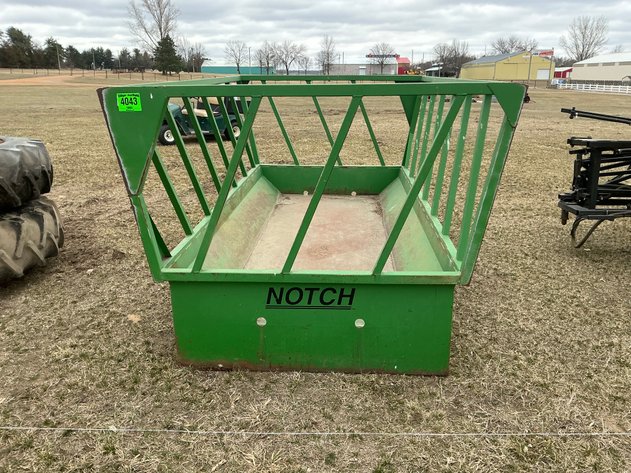 Image for Notch steel feed bunk