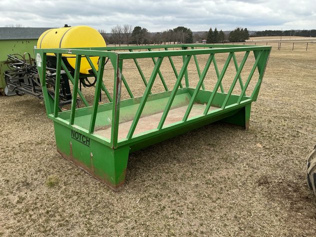 Image for Notch steel feed bunk