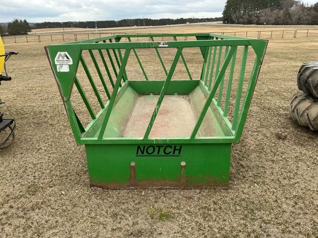 Image for Notch steel feed bunk