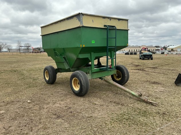 Image for Gravity box on running gear, approx. 285 bushels