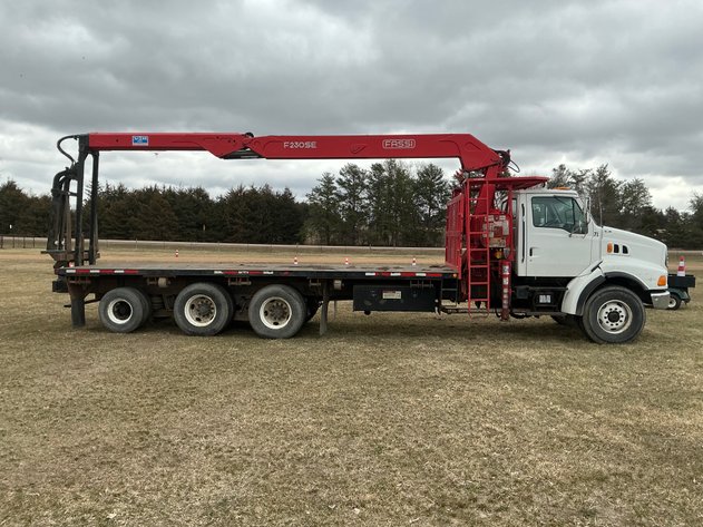 Image for 1998 Sterling LT9513 Louisville 113 Boom Truck