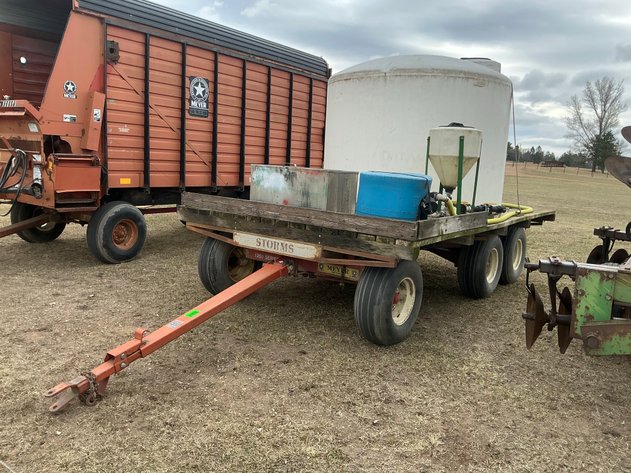 Image for 1700 gallon vertical water tank