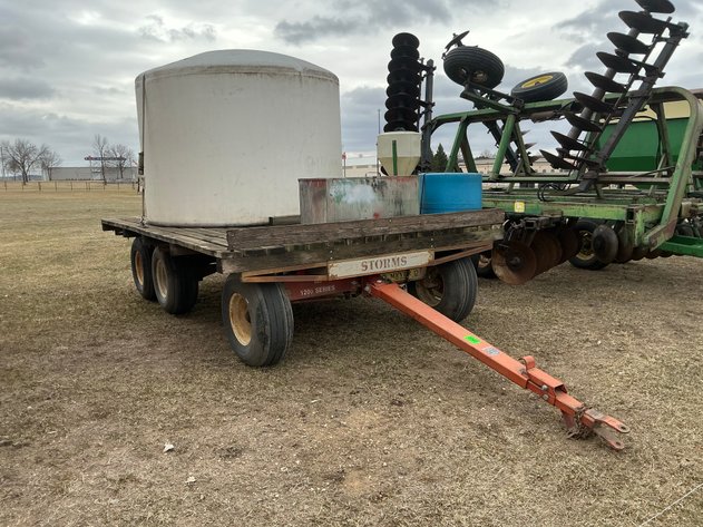 Image for 1700 gallon vertical water tank