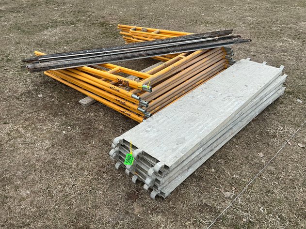 Image for (5) 7' aluminum scaffolding planks