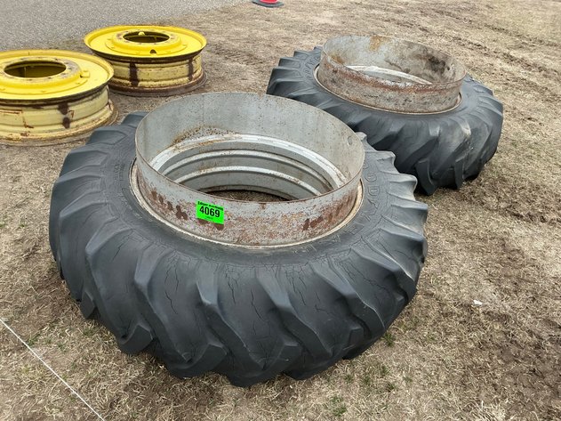 Image for 18.4-38 band duals, no hardware