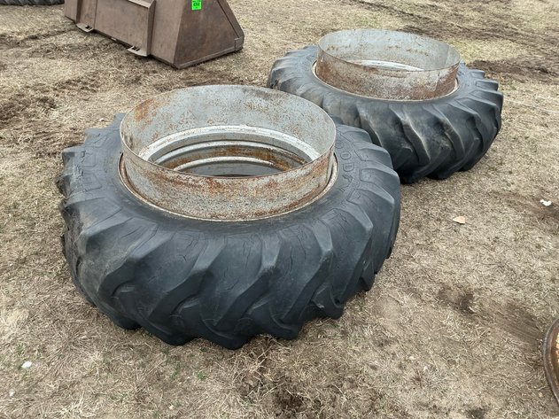 Image for 18.4-38 band duals, no hardware