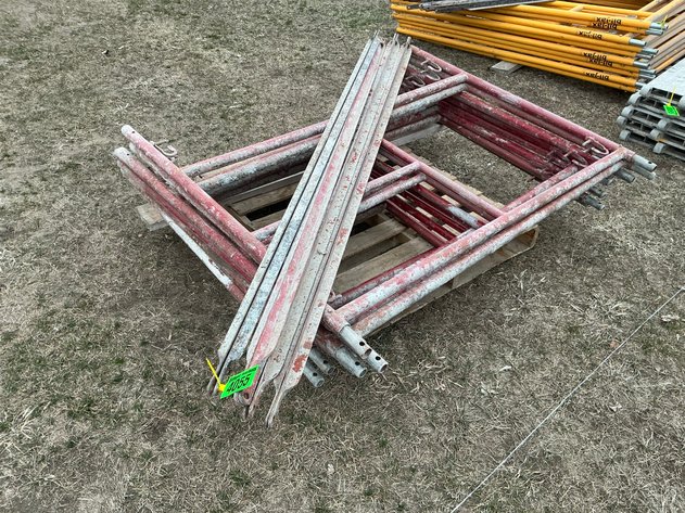 Image for (8) 4' scaffolding buck