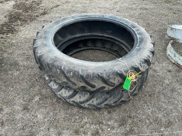 Image for Pair of 270/95 R36