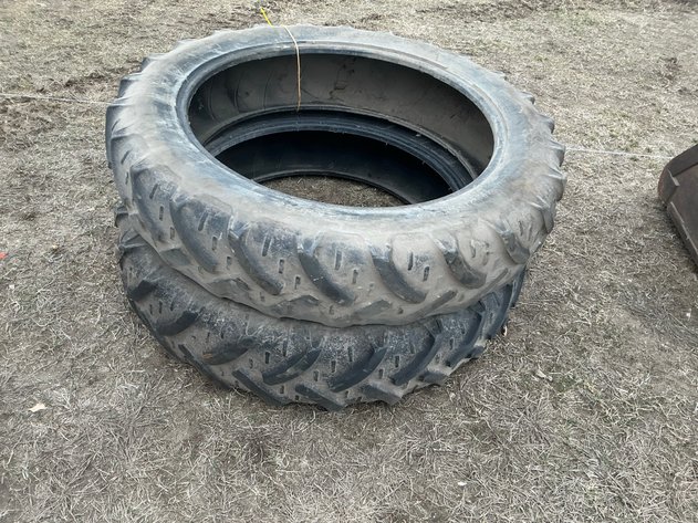 Image for Pair of 270/95 R36