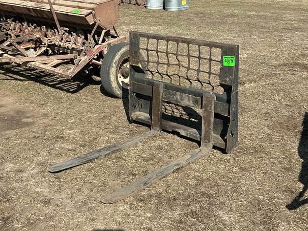 Image for 4' x 4' Pallet forks
