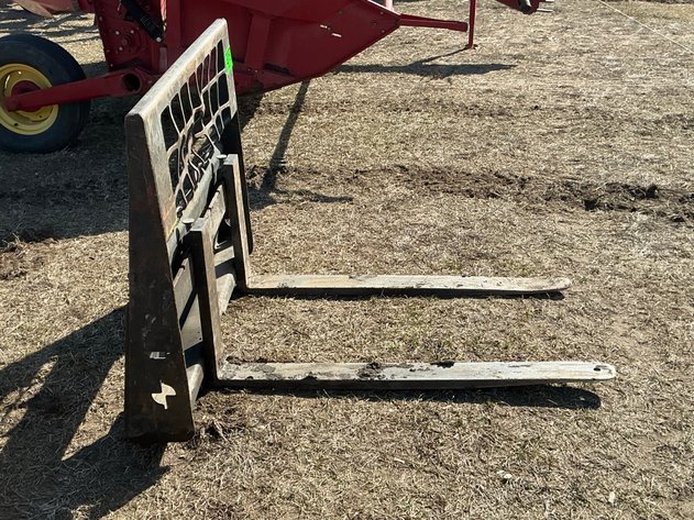 Image for 4' x 4' Pallet forks
