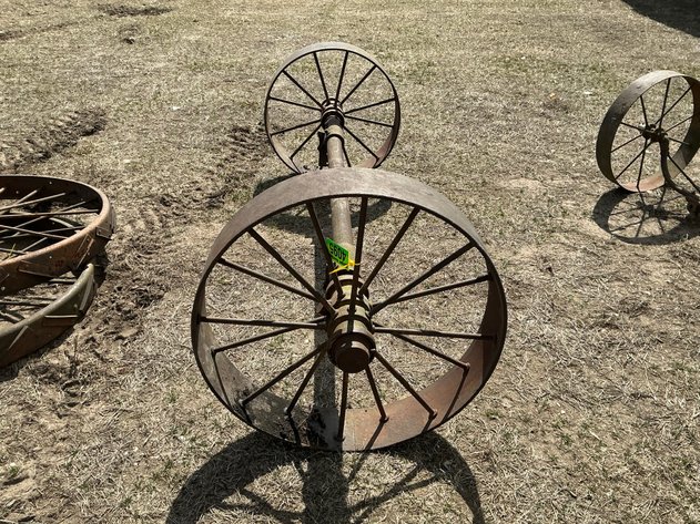 Image for Thrashing machine axle with steel wheels