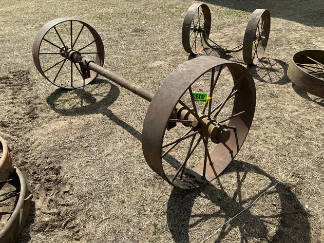 Image for Thrashing machine axle with steel wheels