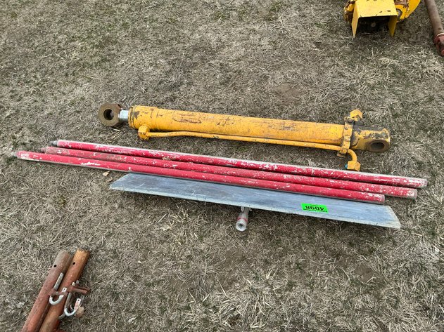 Image for Cement bull float and hydraulic ram