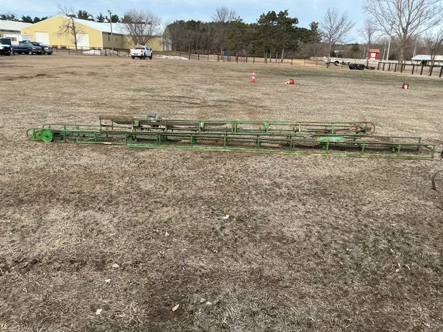 Image for John Deere bale conveyor with electric motor