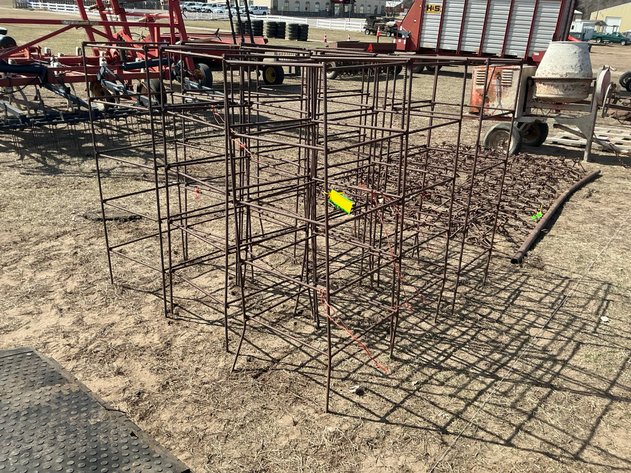 Image for Heavy duty rebar tomato cages